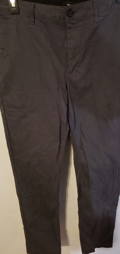 2 Calvin Klein stretch slacks 30×32.